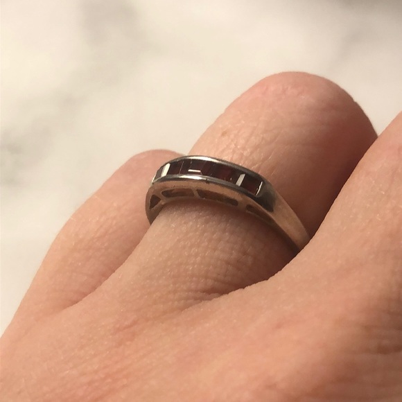 Garnet & sterling silver 925 band ring - Picture 1 of 6